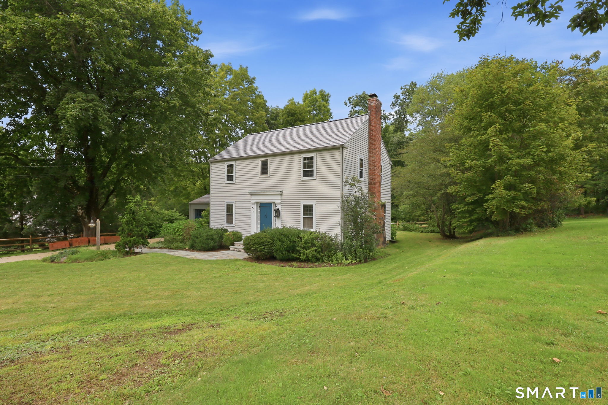 8 Canton Road Simsbury CT 06092
