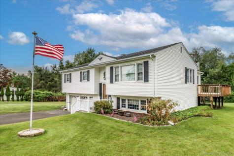 10 Knollcrest Drive Brookfield CT 06804