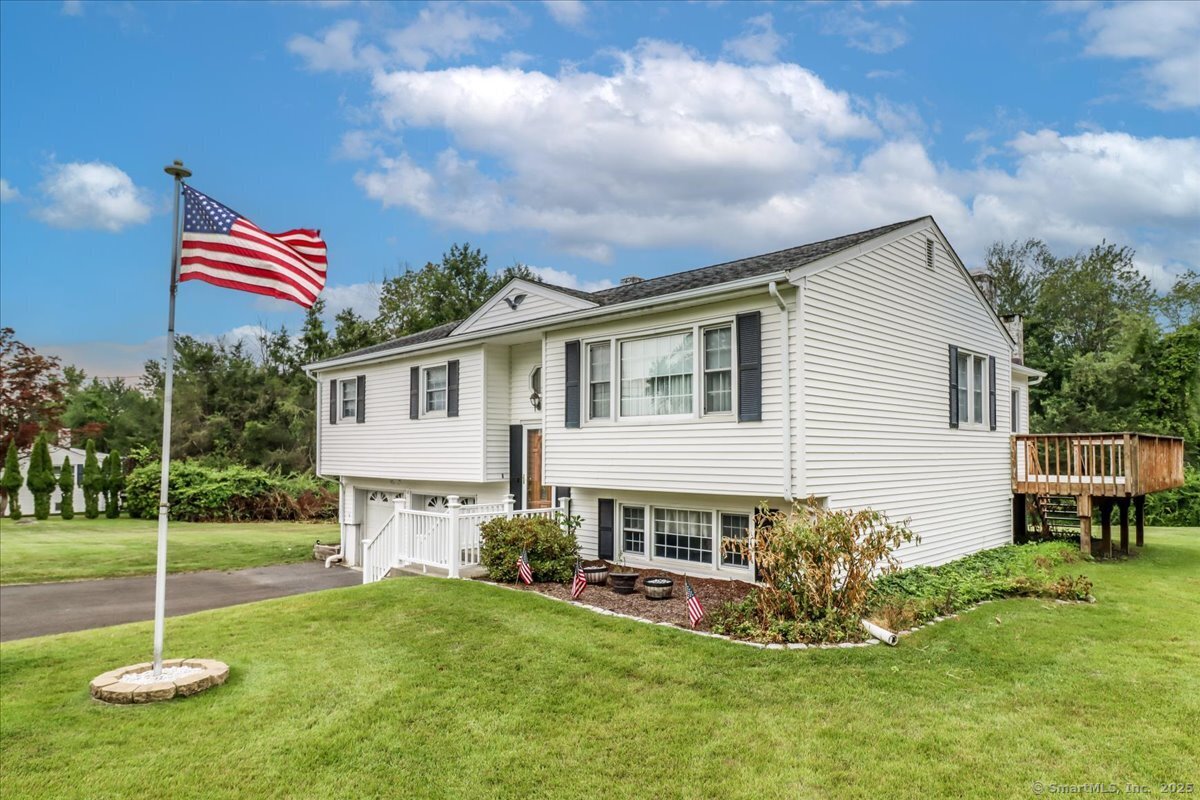 10 Knollcrest Drive Brookfield CT 06804