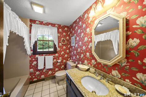 1520 River Blvd Extension Suffield CT 06078