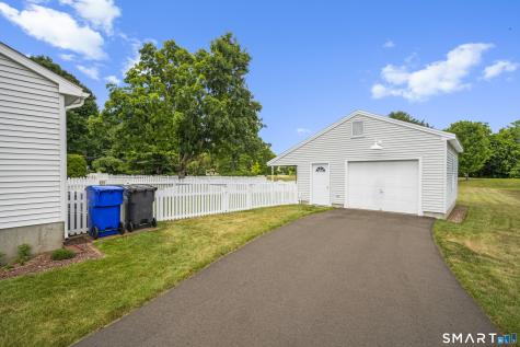 1520 River Blvd Extension Suffield CT 06078