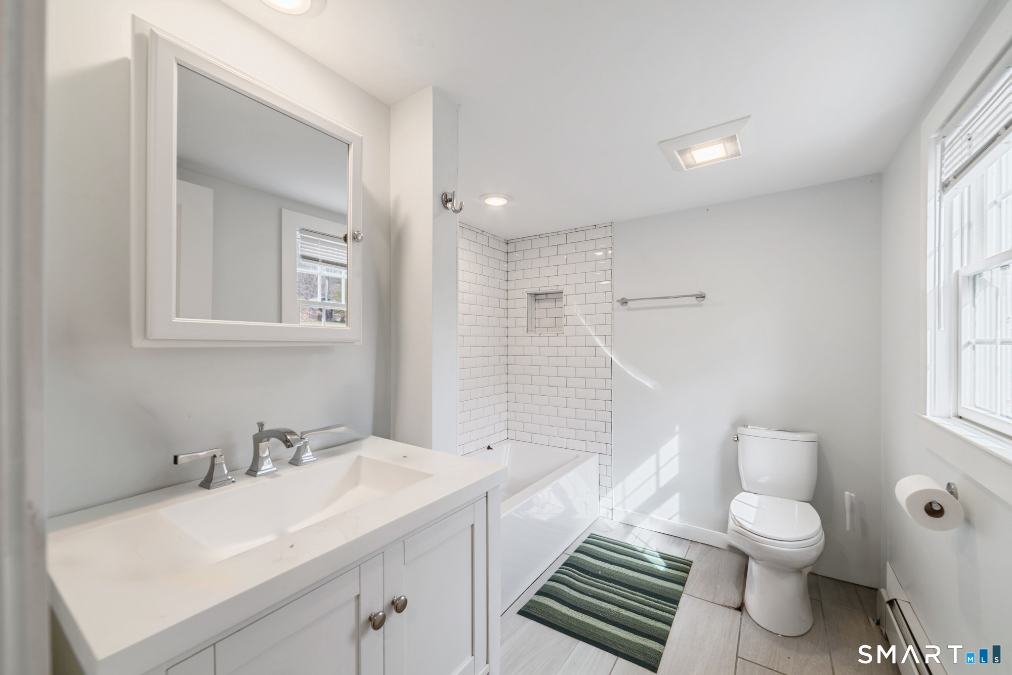 216 Main North Street Southbury CT 06488