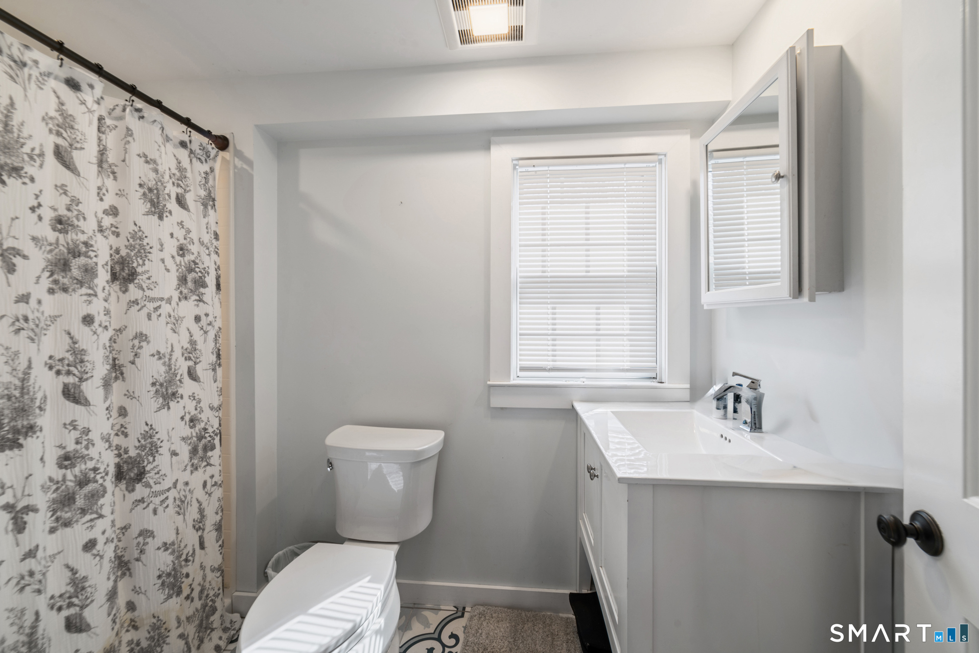 216 Main North Street Southbury CT 06488