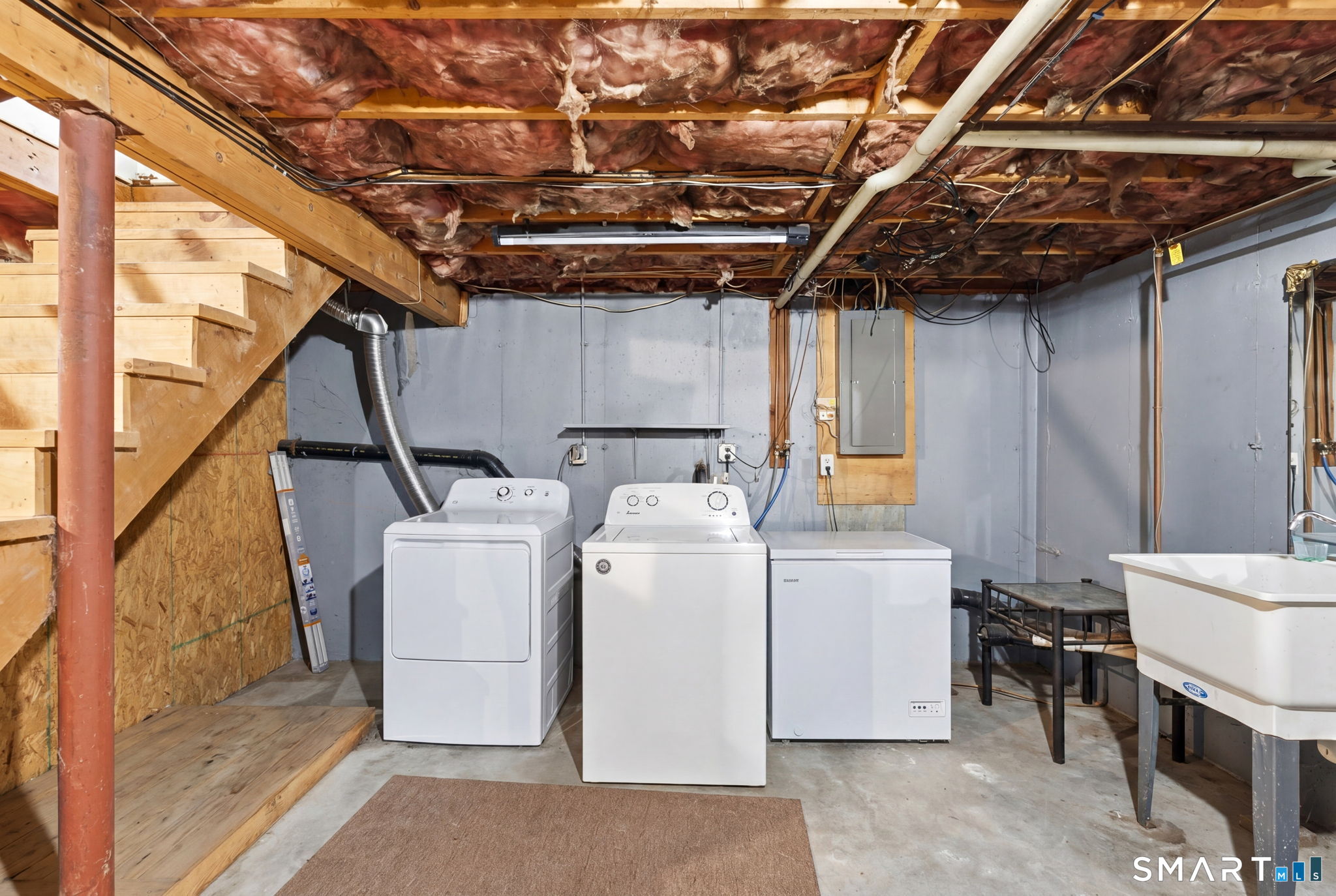 71 Smith Street Putnam CT 06260