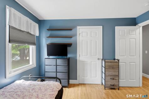71 Smith Street Putnam CT 06260
