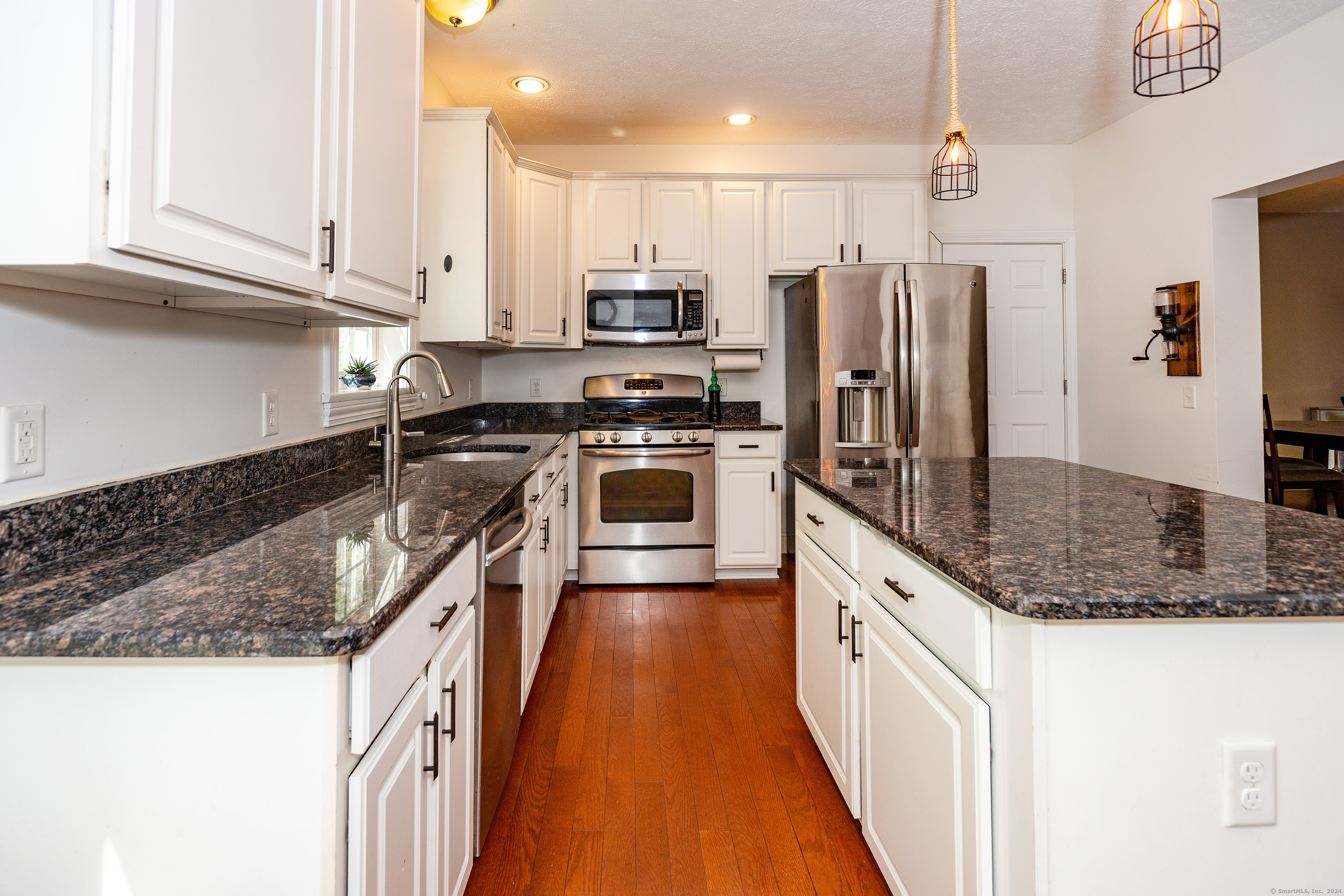 127 Massapeag Road Montville CT 06382