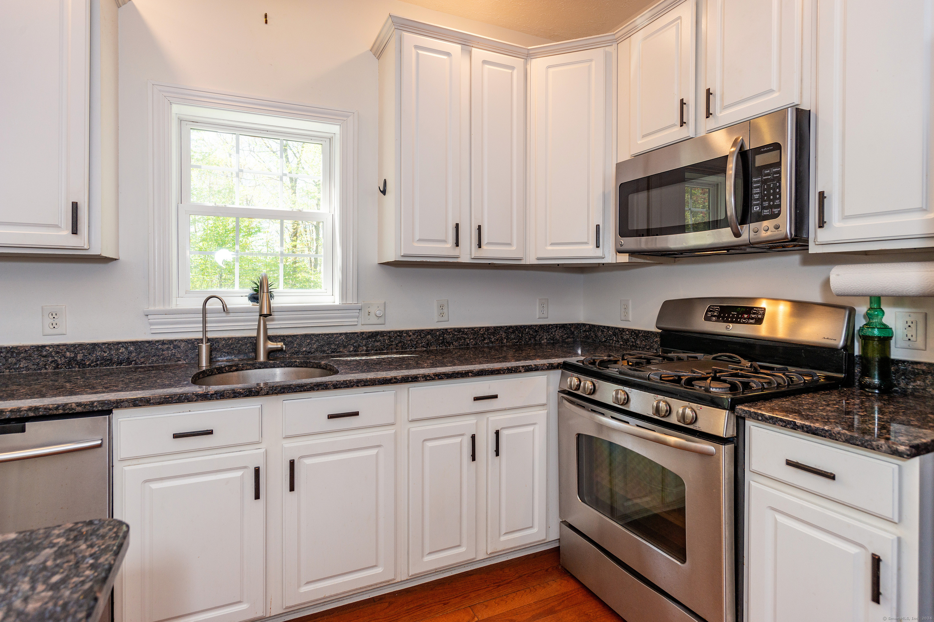 127 Massapeag Road Montville CT 06382