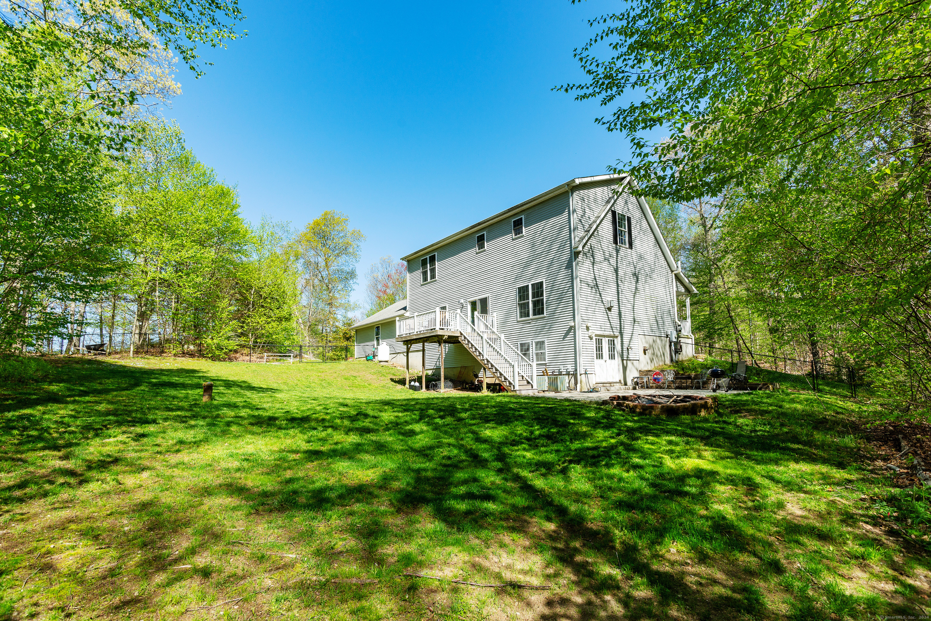 127 Massapeag Road Montville CT 06382