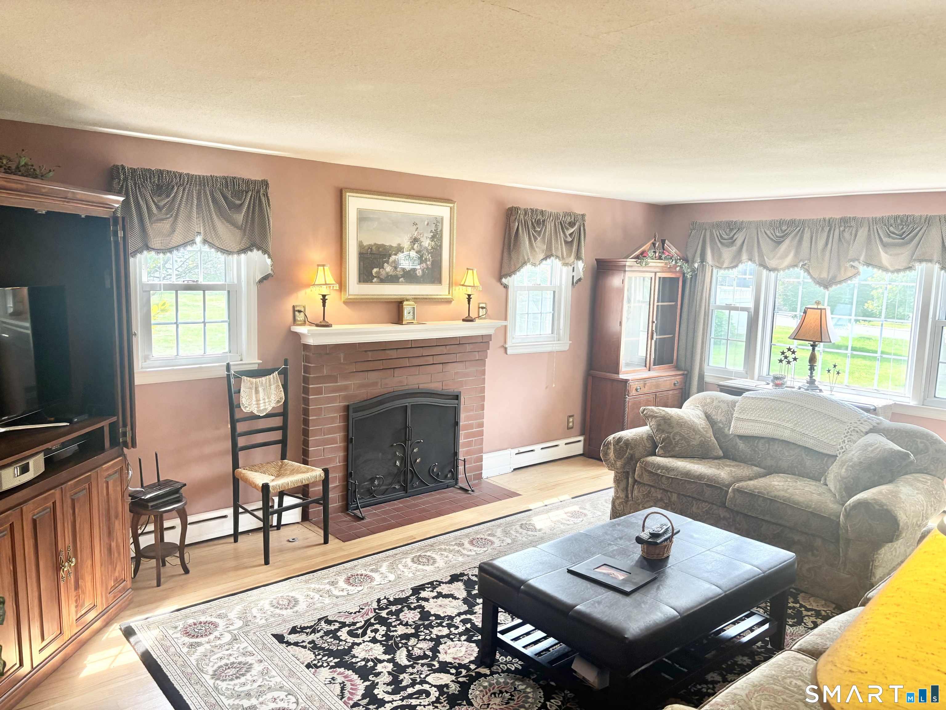 882 Avery Street South Windsor CT 06074