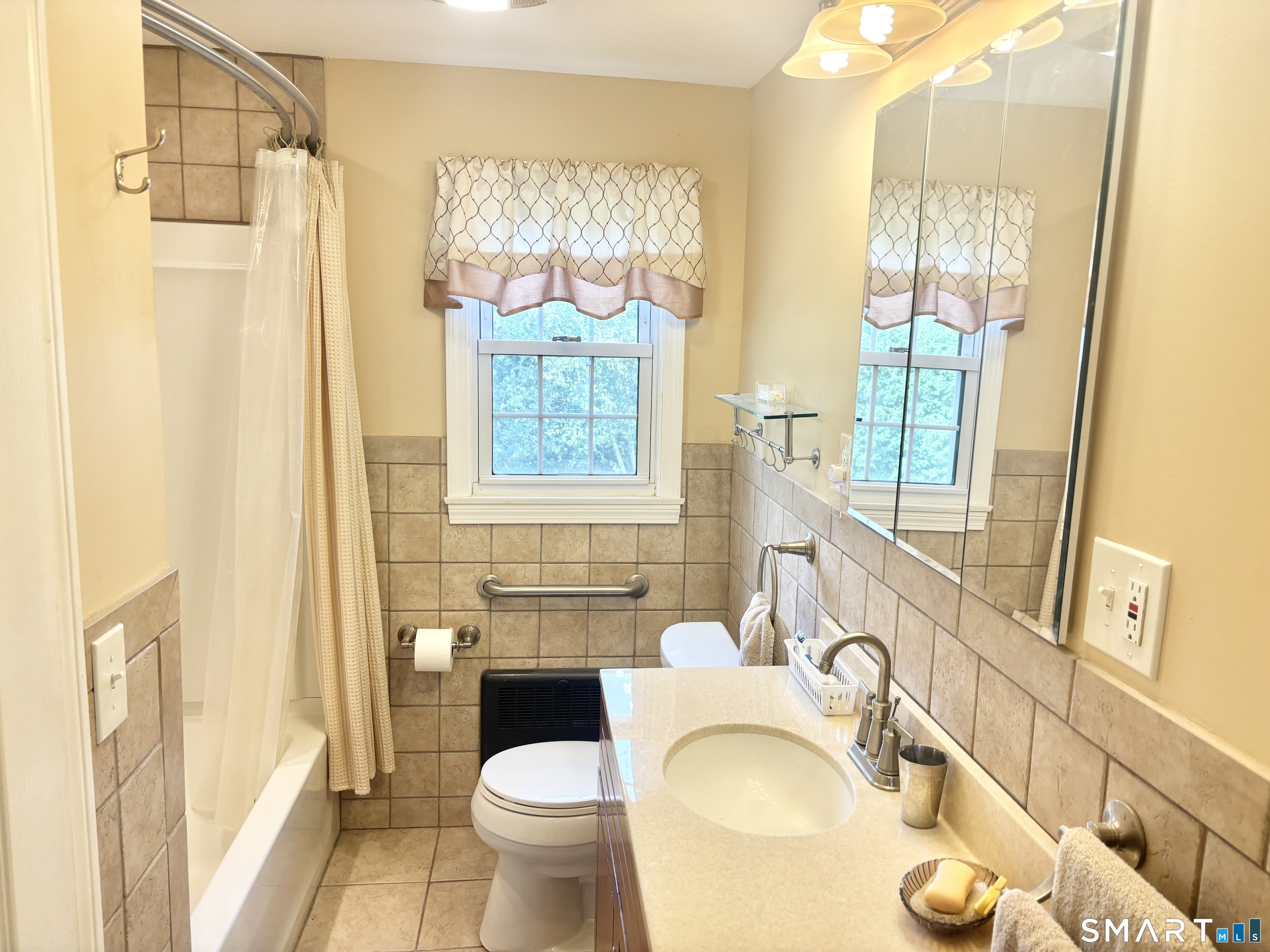 882 Avery Street South Windsor CT 06074