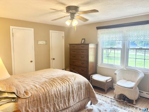 882 Avery Street South Windsor CT 06074