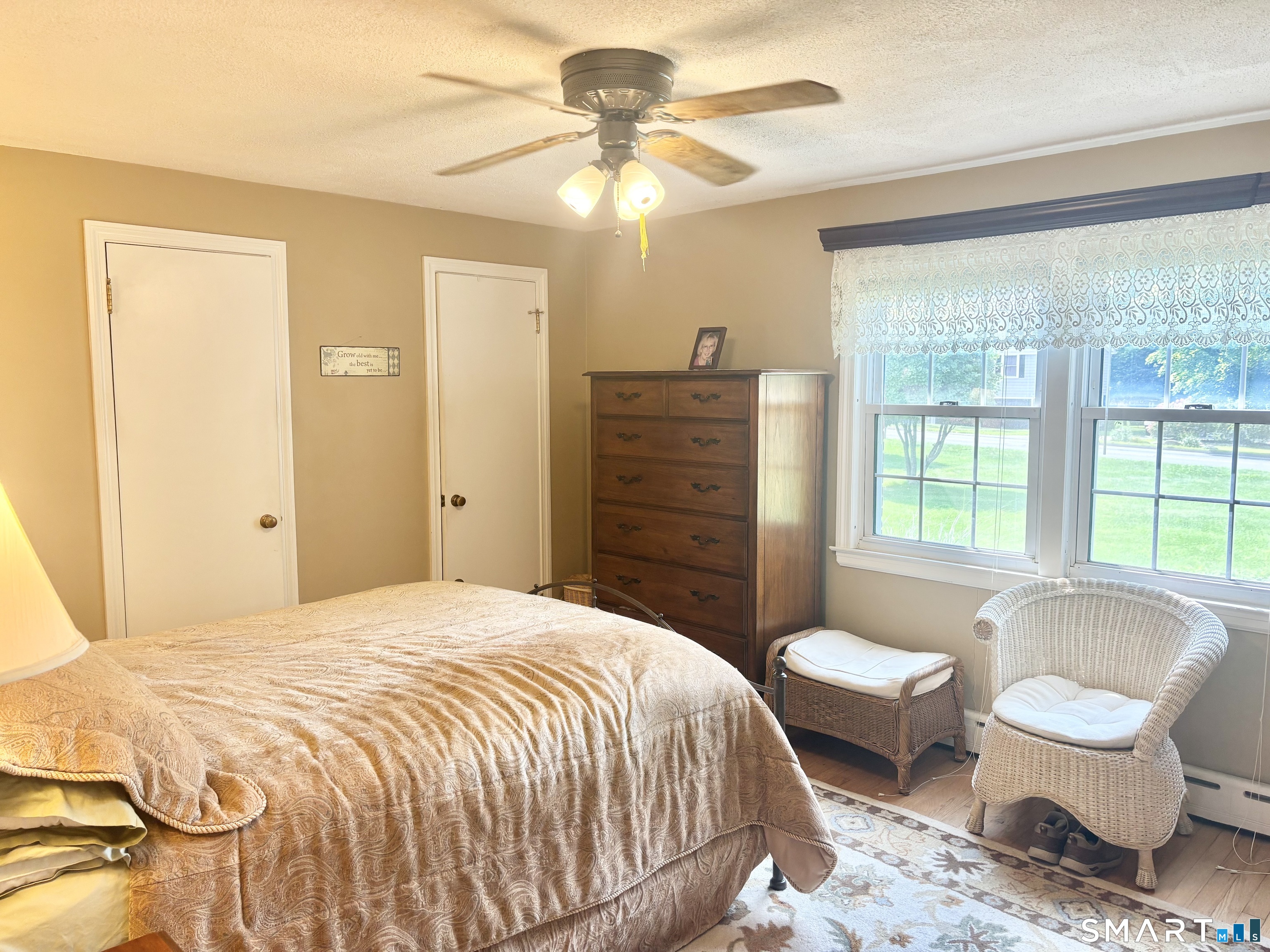 882 Avery Street South Windsor CT 06074