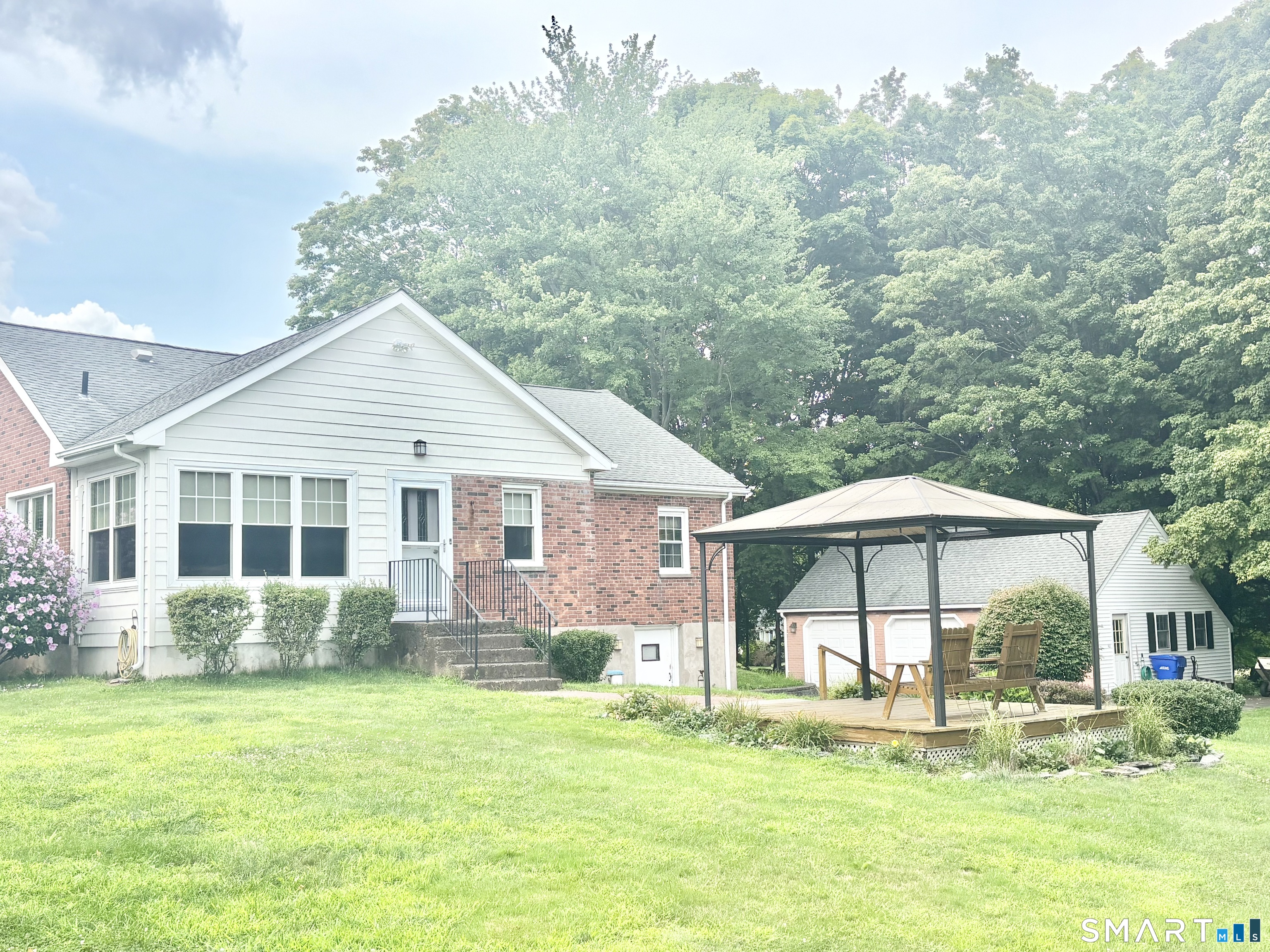 882 Avery Street South Windsor CT 06074
