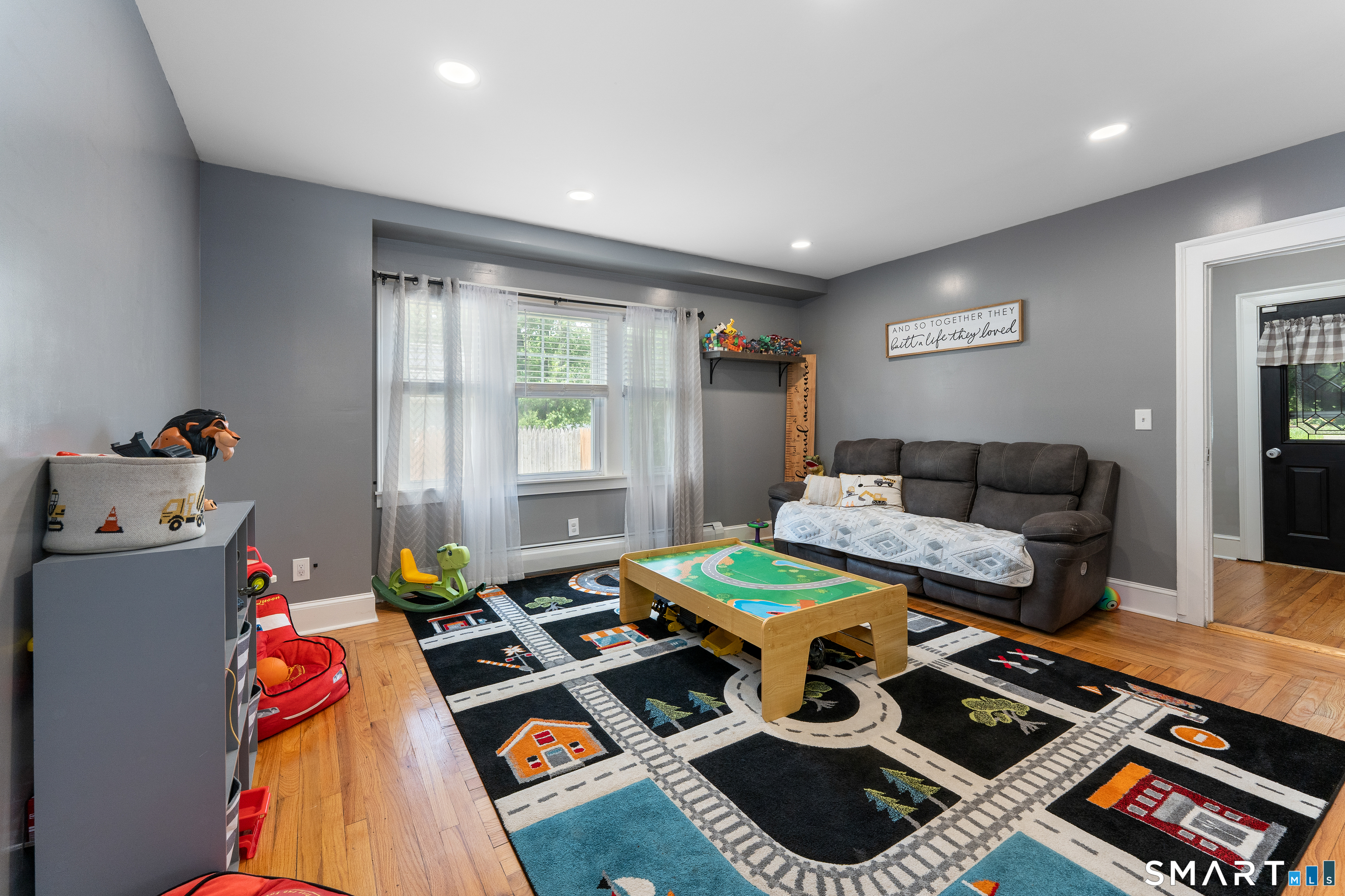 443 North Street Windsor Locks CT 06096