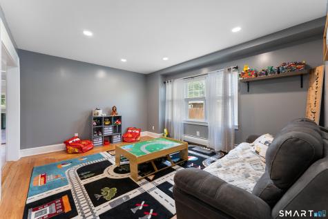 443 North Street Windsor Locks CT 06096