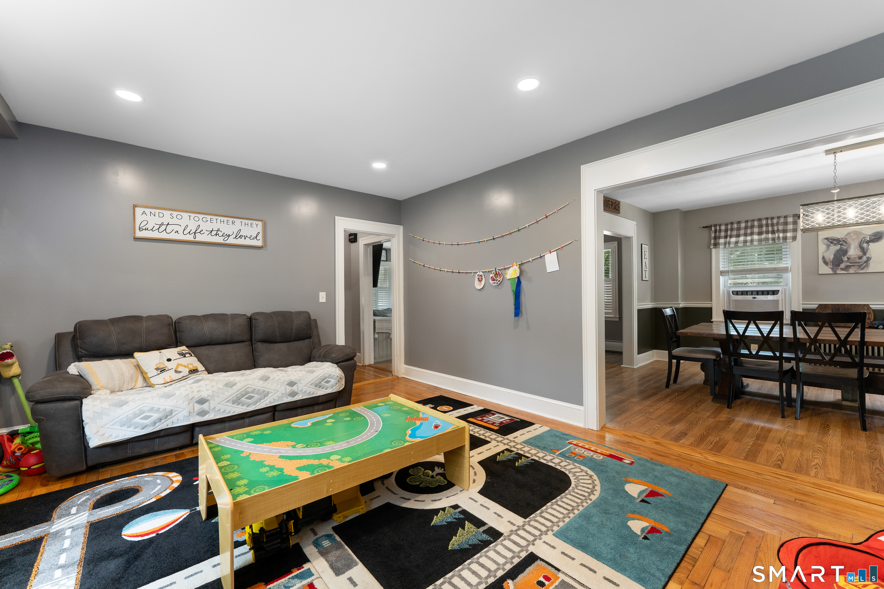 443 North Street Windsor Locks CT 06096