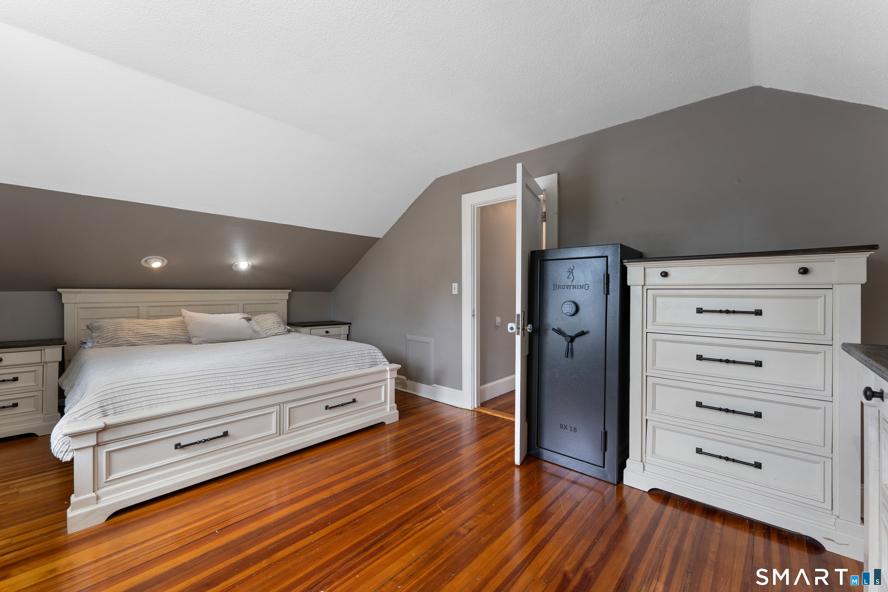 443 North Street Windsor Locks CT 06096