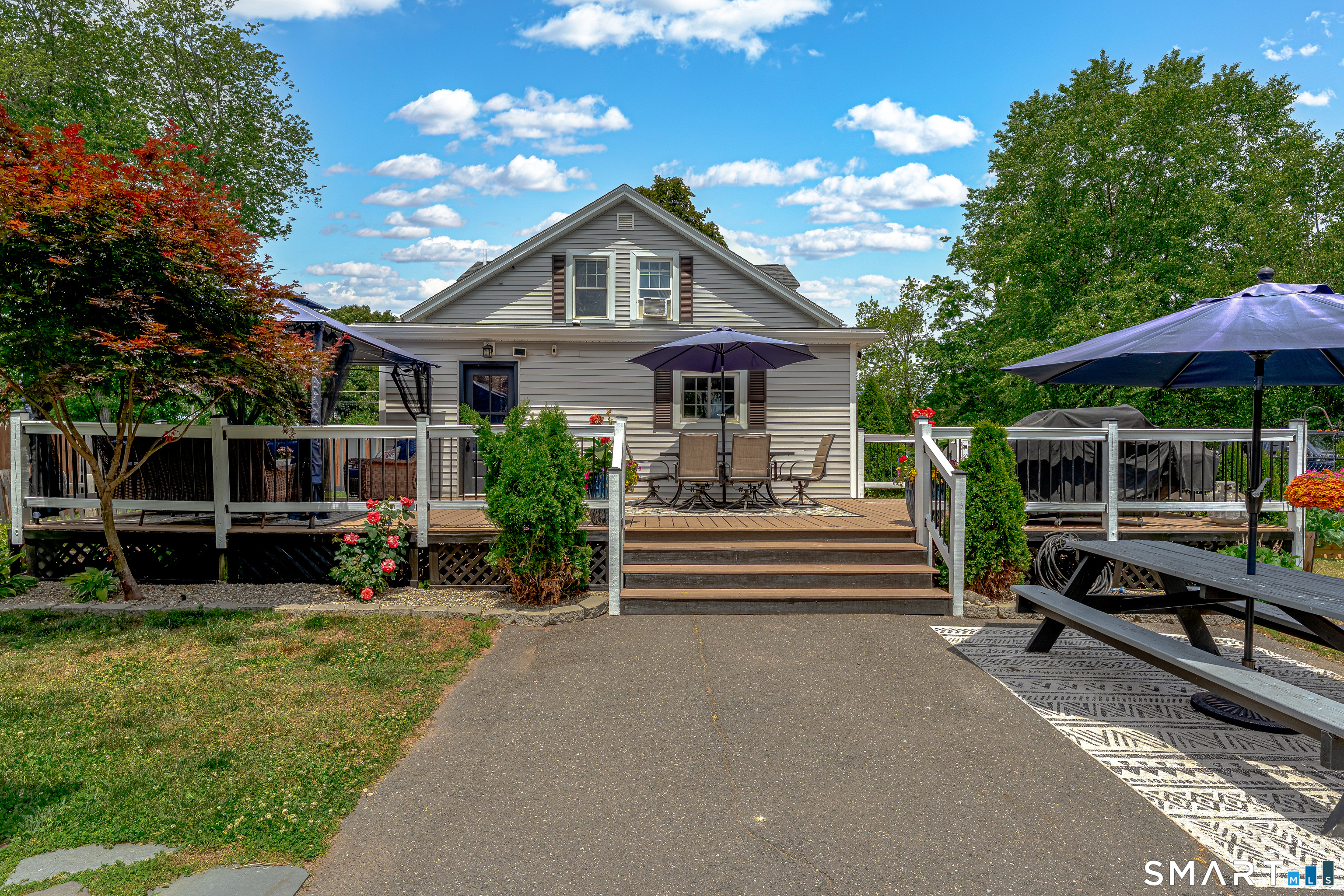 443 North Street Windsor Locks CT 06096