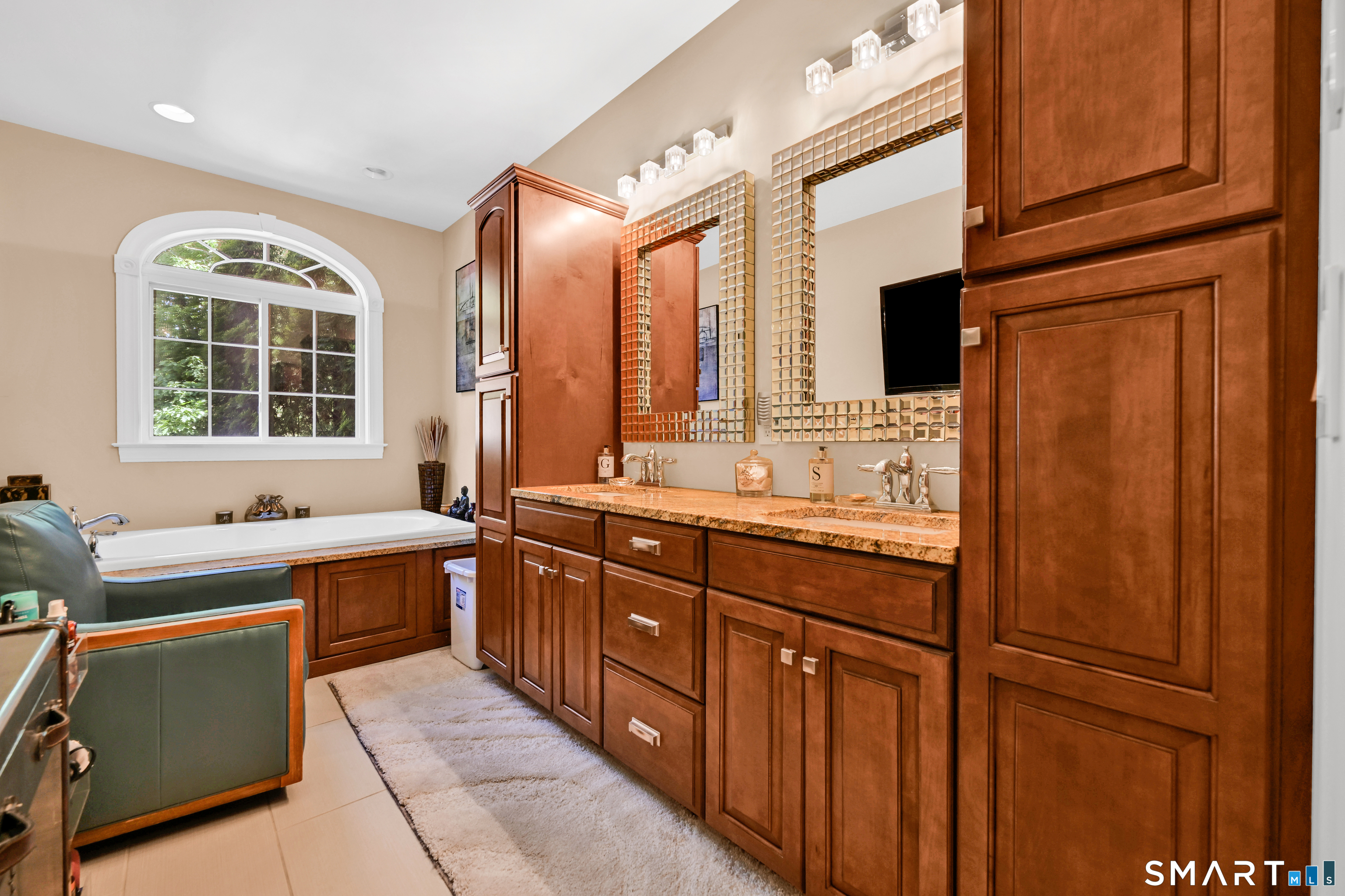 23 Szych Road Union CT 06076