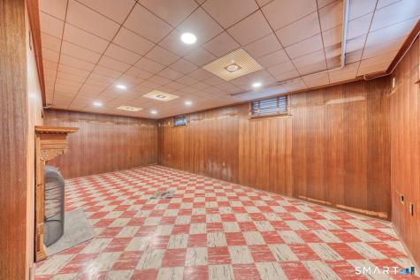 155 Holland Lane East Hartford CT 06118