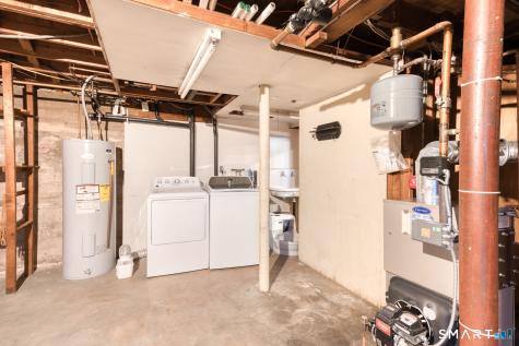 155 Holland Lane East Hartford CT 06118