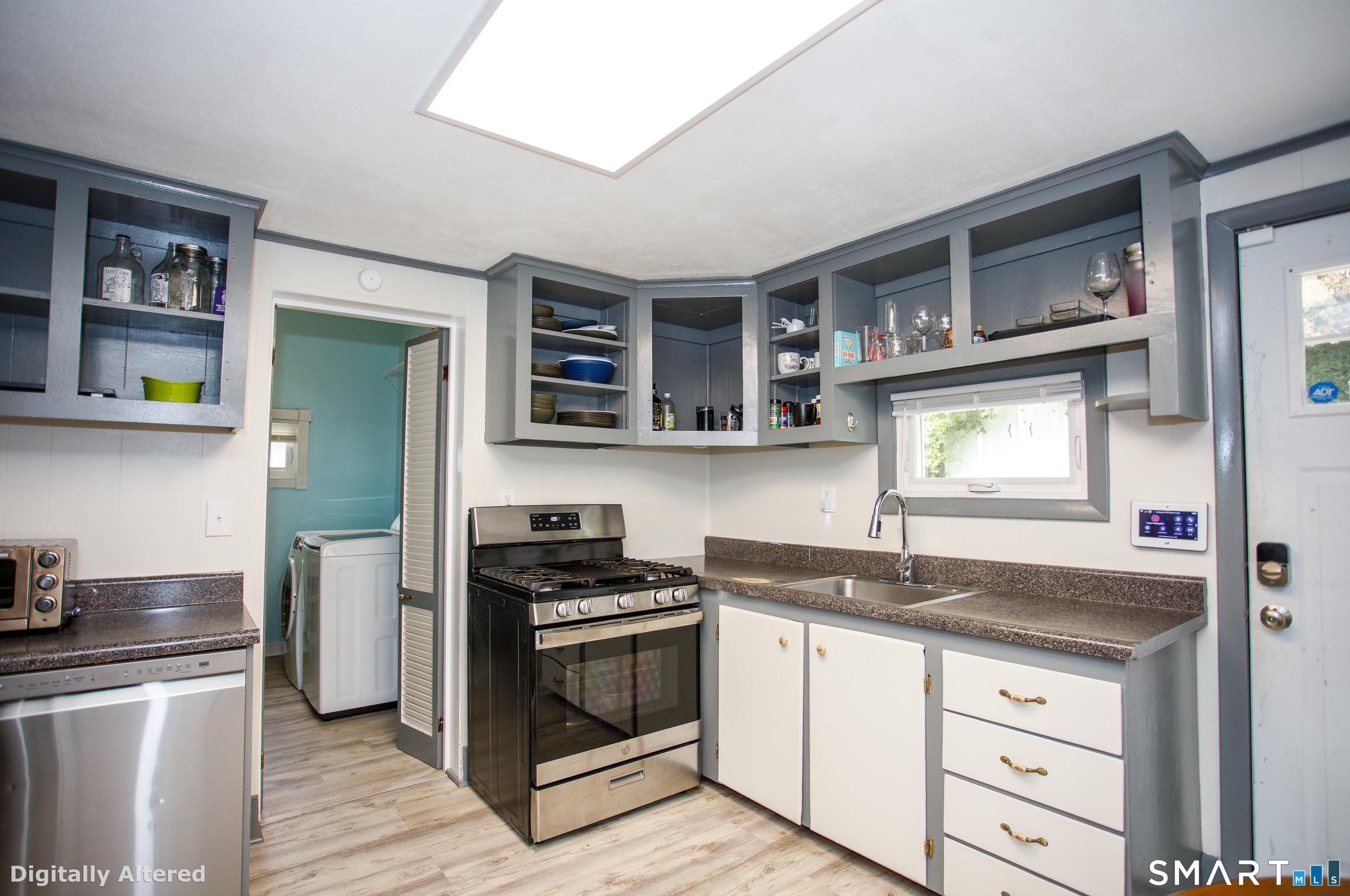 27 West Street New London CT 06320