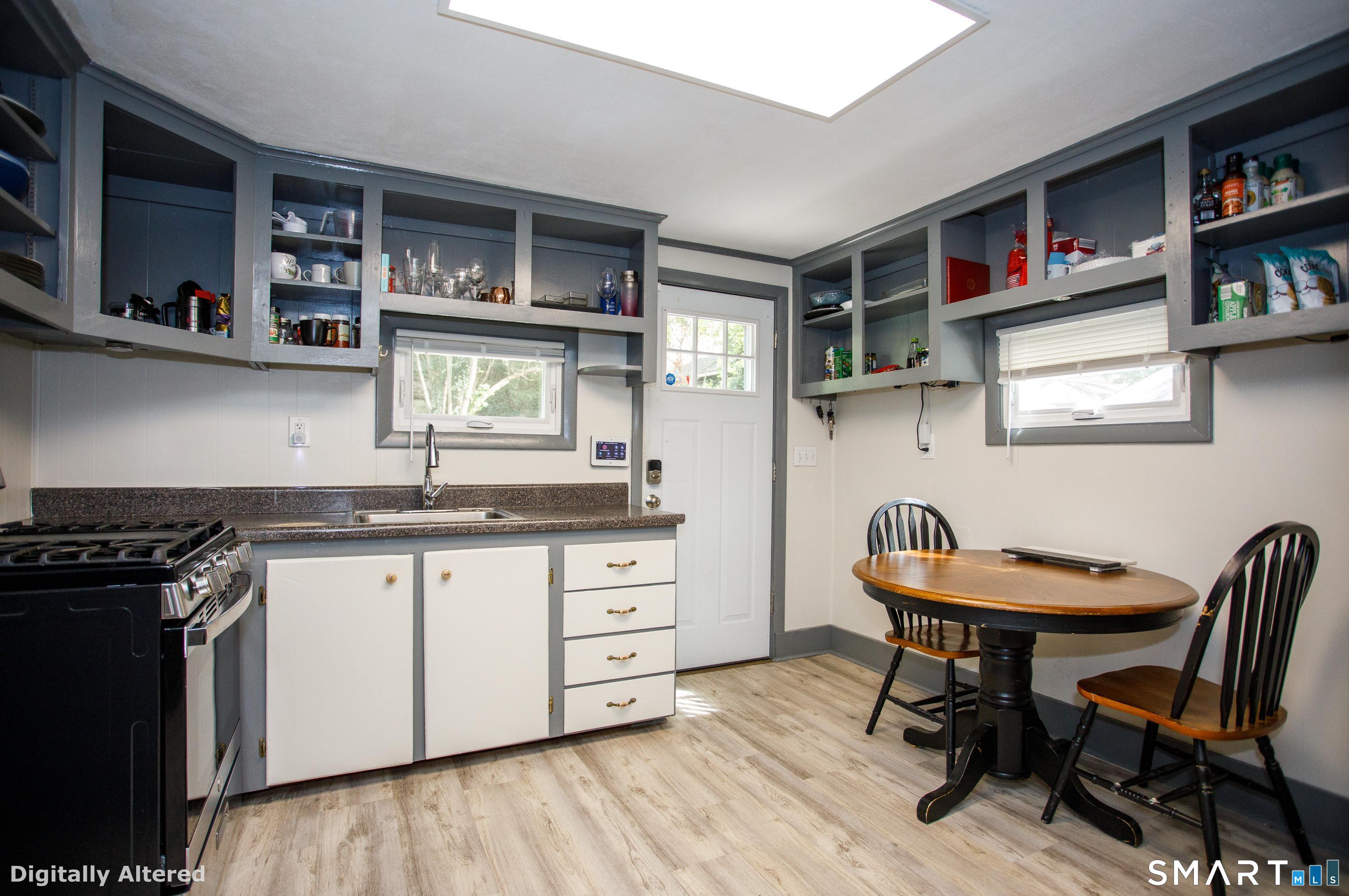 27 West Street New London CT 06320