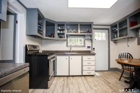 27 West Street New London CT 06320