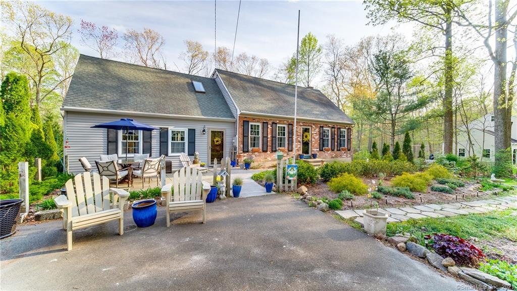 20 Country Village Lane Clinton CT 06413