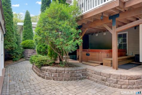 4 Bishop Road Oxford CT 06478