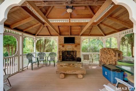 4 Bishop Road Oxford CT 06478