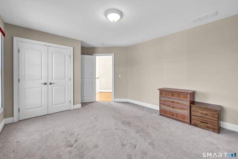 5 Skyline Drive East Hampton CT 06424