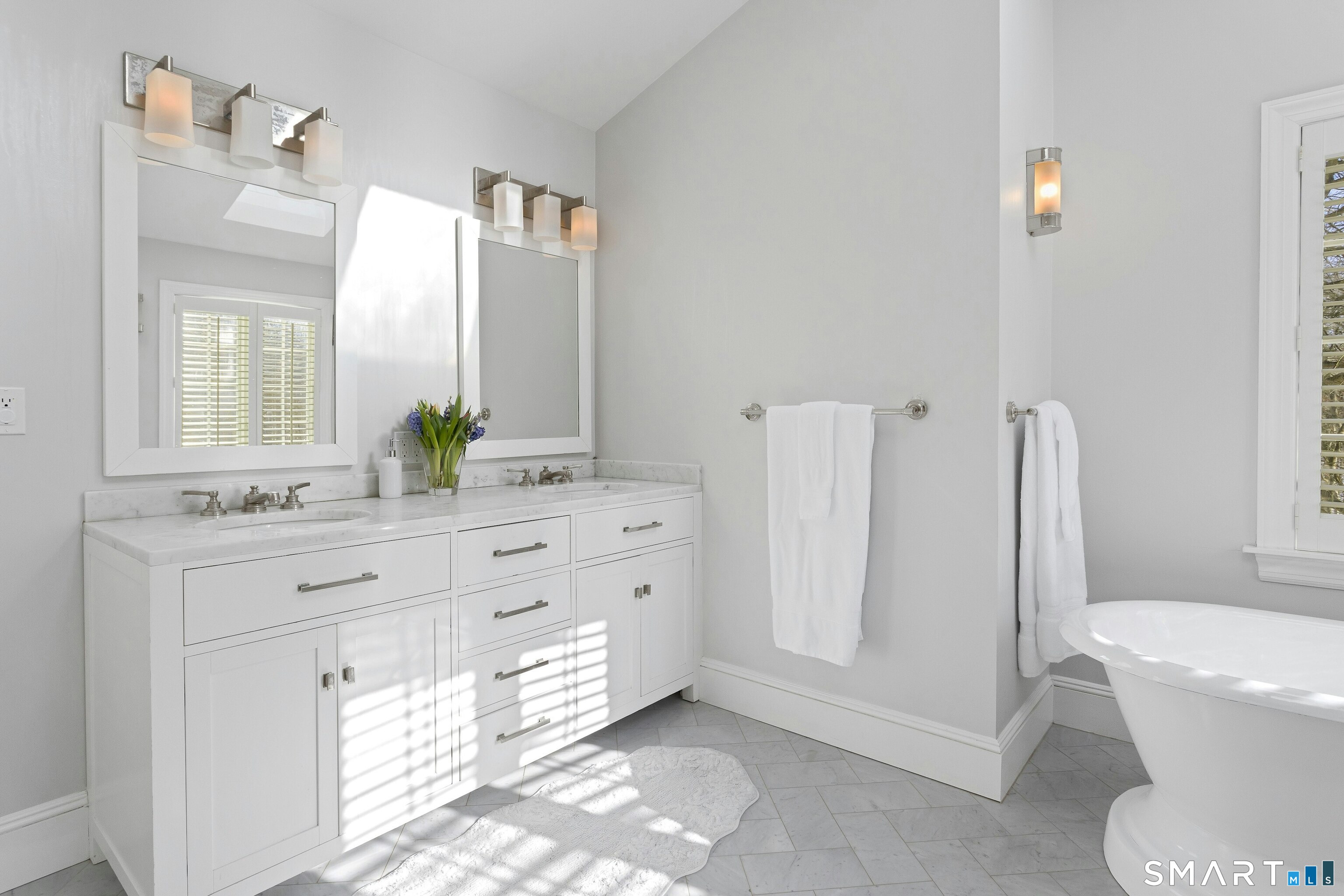 374 Michigan Road New Canaan CT 06840