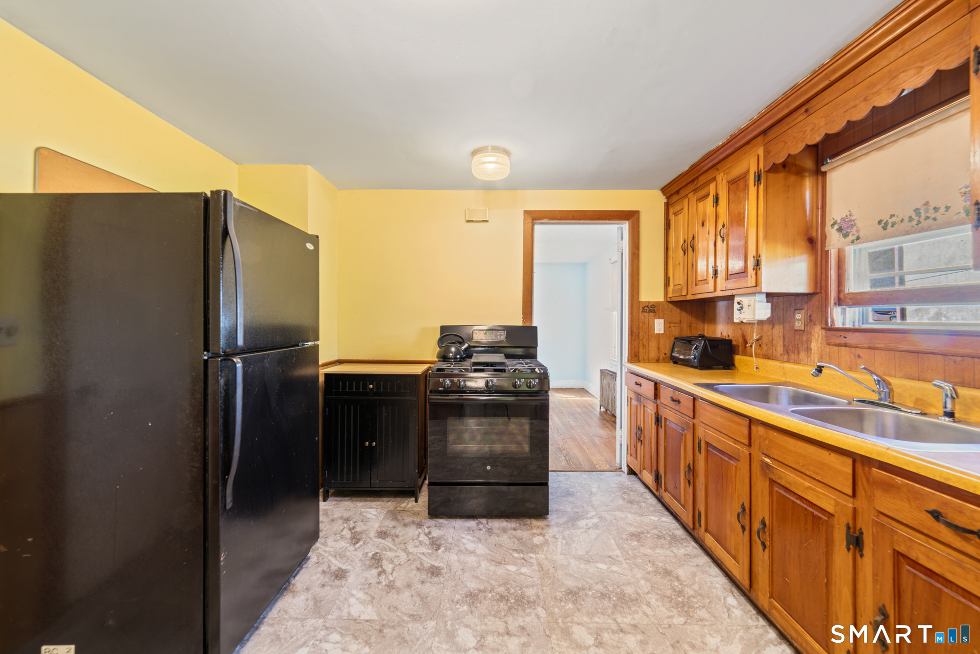 189 Andrew Avenue Naugatuck CT 06770