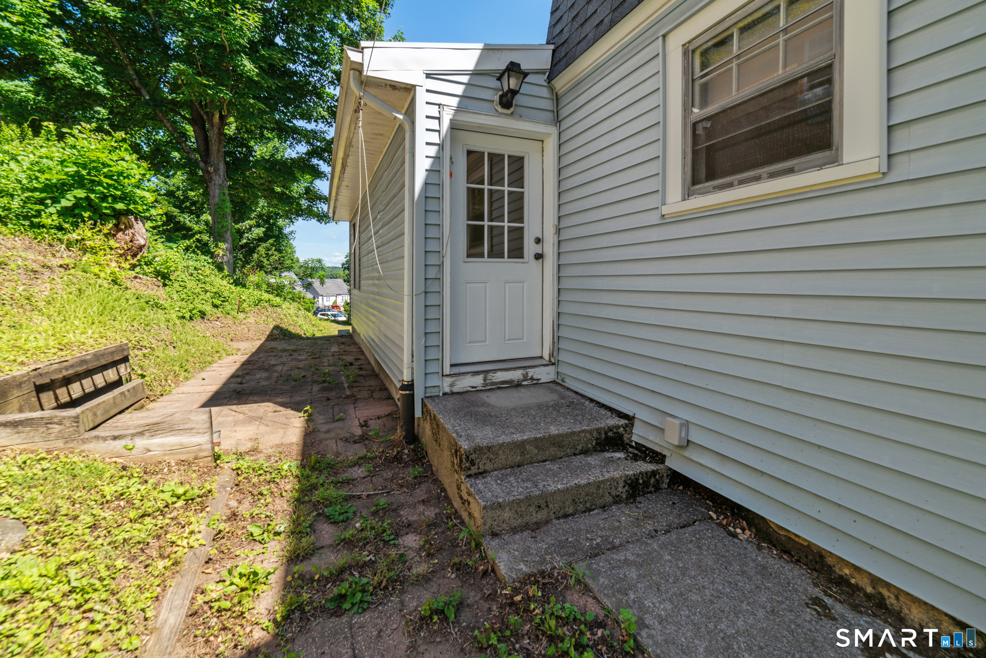 189 Andrew Avenue Naugatuck CT 06770