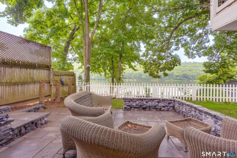 11 Stanton Street Waterford CT 06385