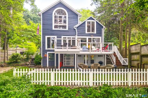 11 Stanton Street Waterford CT 06385