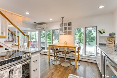 11 Stanton Street Waterford CT 06385