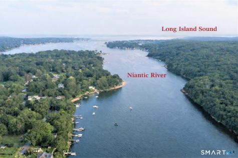 11 Stanton Street Waterford CT 06385
