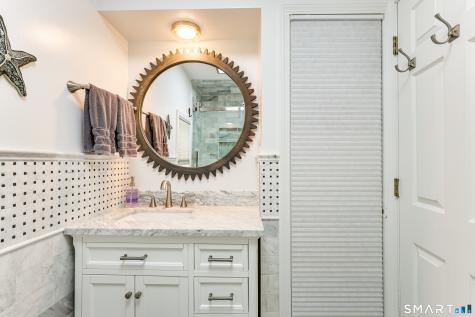 11 Stanton Street Waterford CT 06385