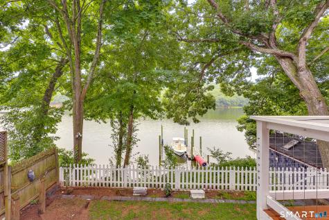 11 Stanton Street Waterford CT 06385