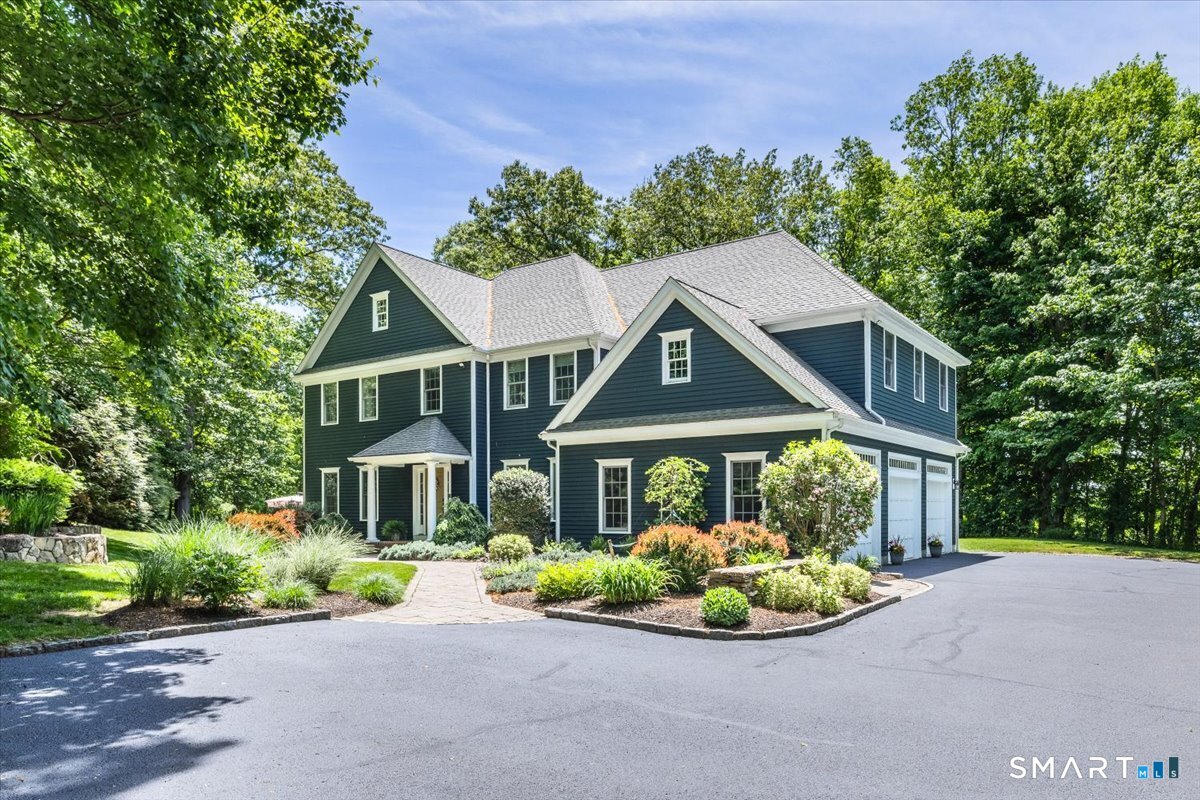 7 Pinnacle Drive Newtown CT 06470
