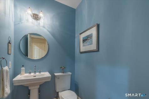 7 Pinnacle Drive Newtown CT 06470