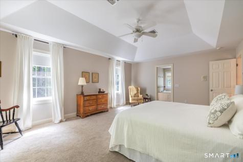 7 Pinnacle Drive Newtown CT 06470