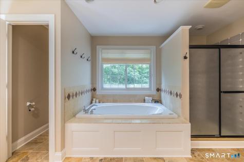 7 Pinnacle Drive Newtown CT 06470