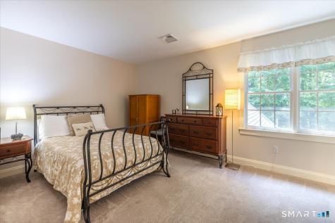7 Pinnacle Drive Newtown CT 06470