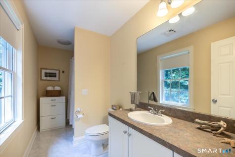 7 Pinnacle Drive Newtown CT 06470