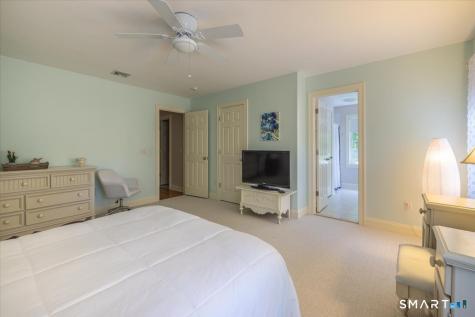 7 Pinnacle Drive Newtown CT 06470