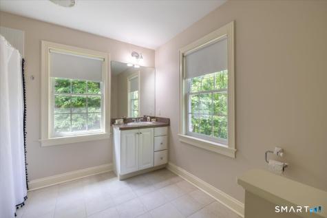 7 Pinnacle Drive Newtown CT 06470