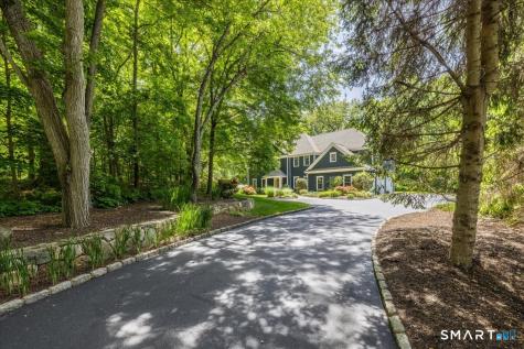 7 Pinnacle Drive Newtown CT 06470